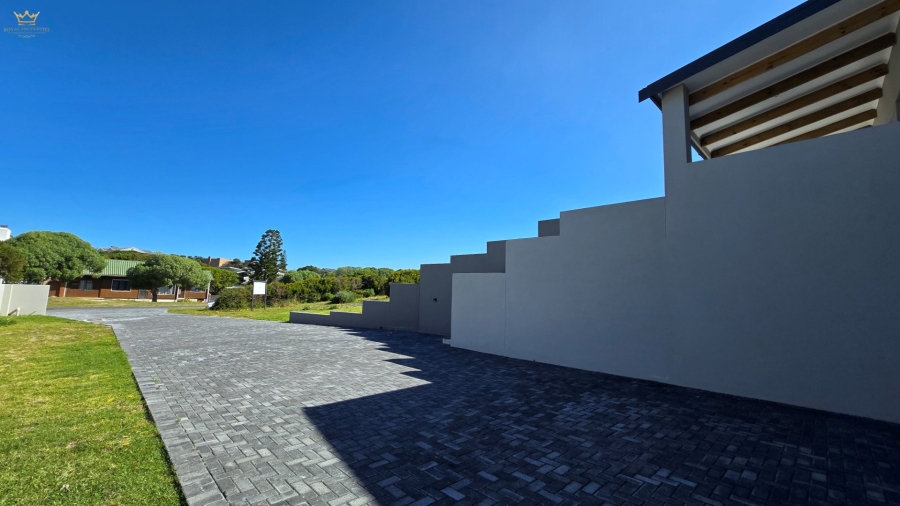 3 Bedroom Property for Sale in Pearly Beach Western Cape